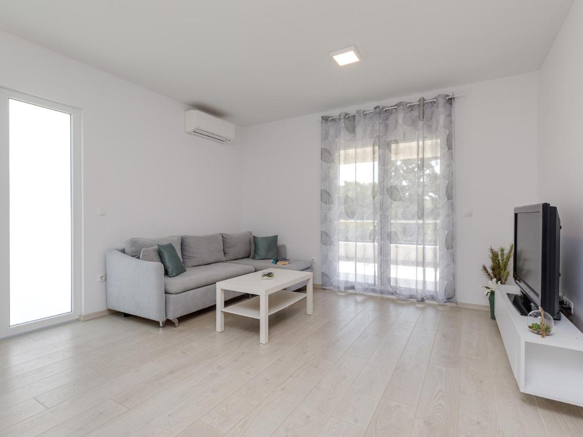 Apartment Aria Porec Esterno foto