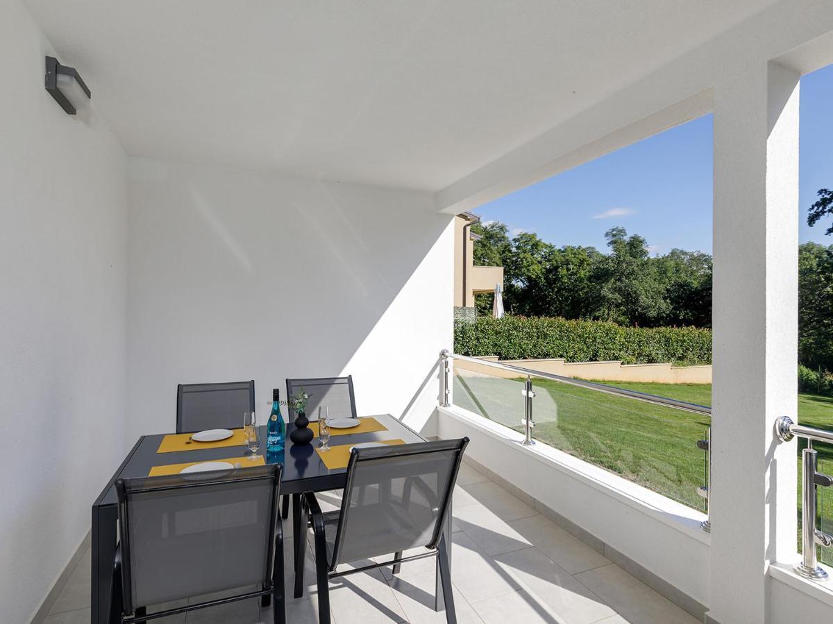 Apartment Aria Porec Esterno foto