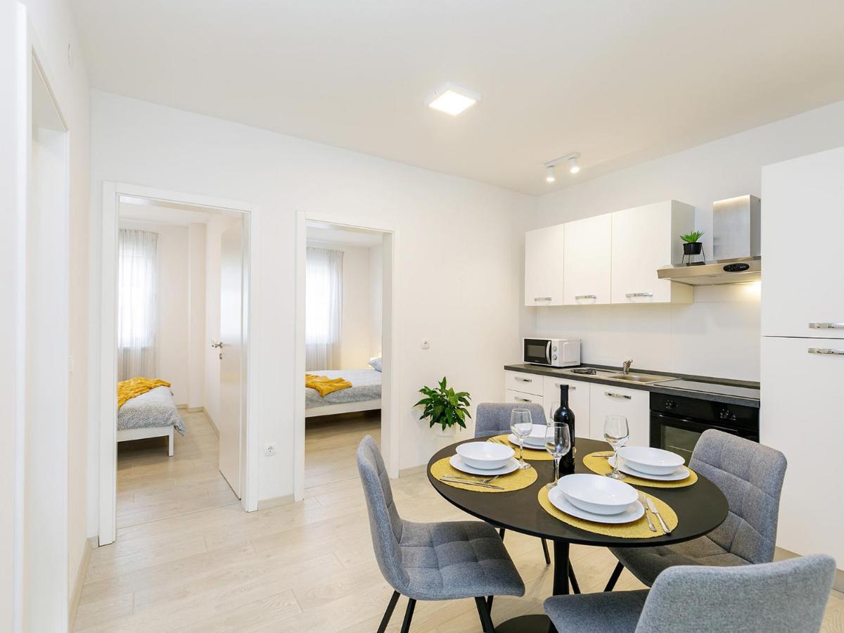 Apartment Aria Porec Esterno foto