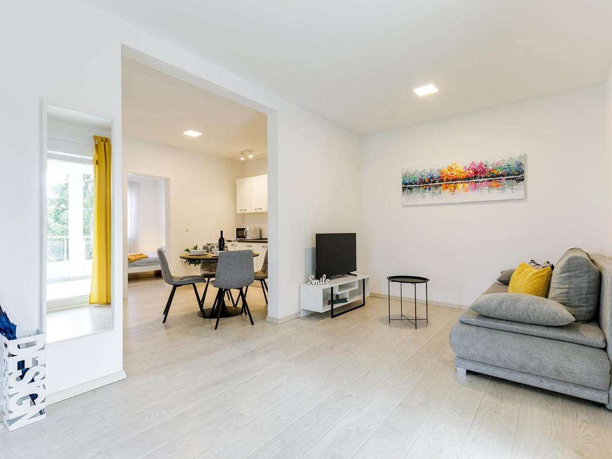 Apartment Aria Porec Esterno foto