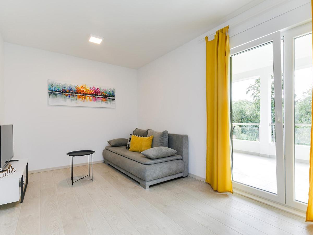 Apartment Aria Porec Esterno foto